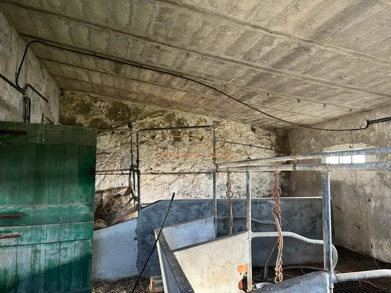 Houses for sale in A Capela