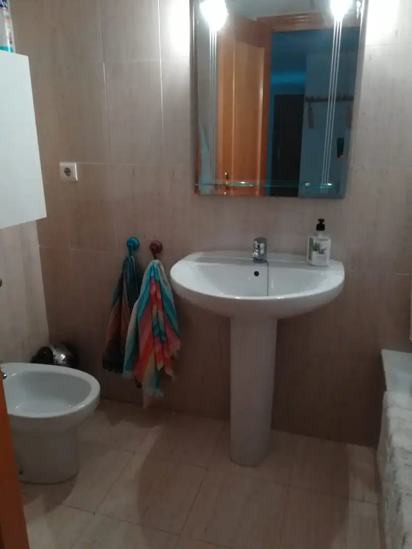 Bany de Apartament de lloguer en Alicante / Alacant amb Calefacció, Moblat i Forn