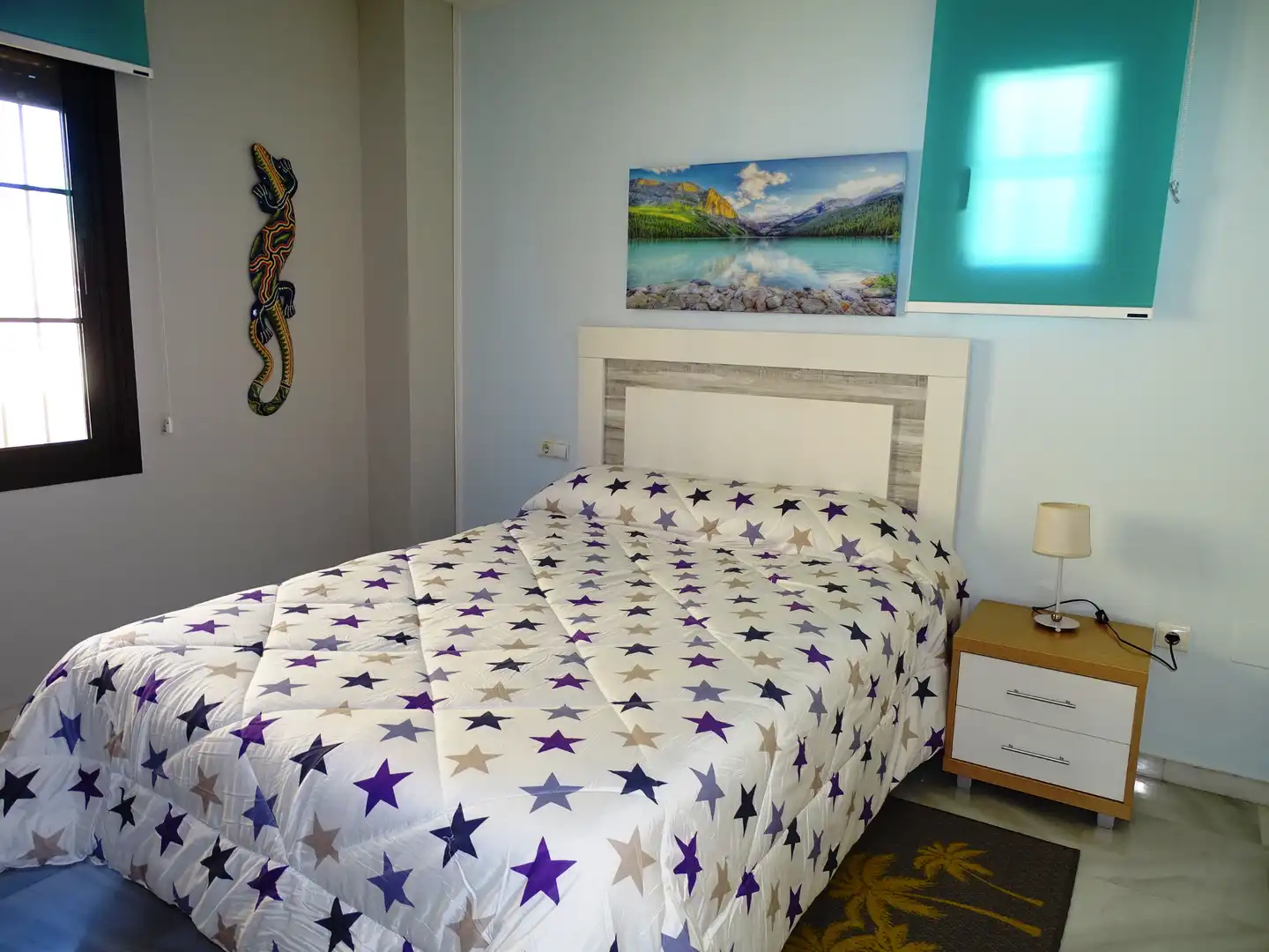 Habitación de Casa adosada en venta en Rincón de la Victoria con Aire acondicionado, Calefacción y Jardín privado