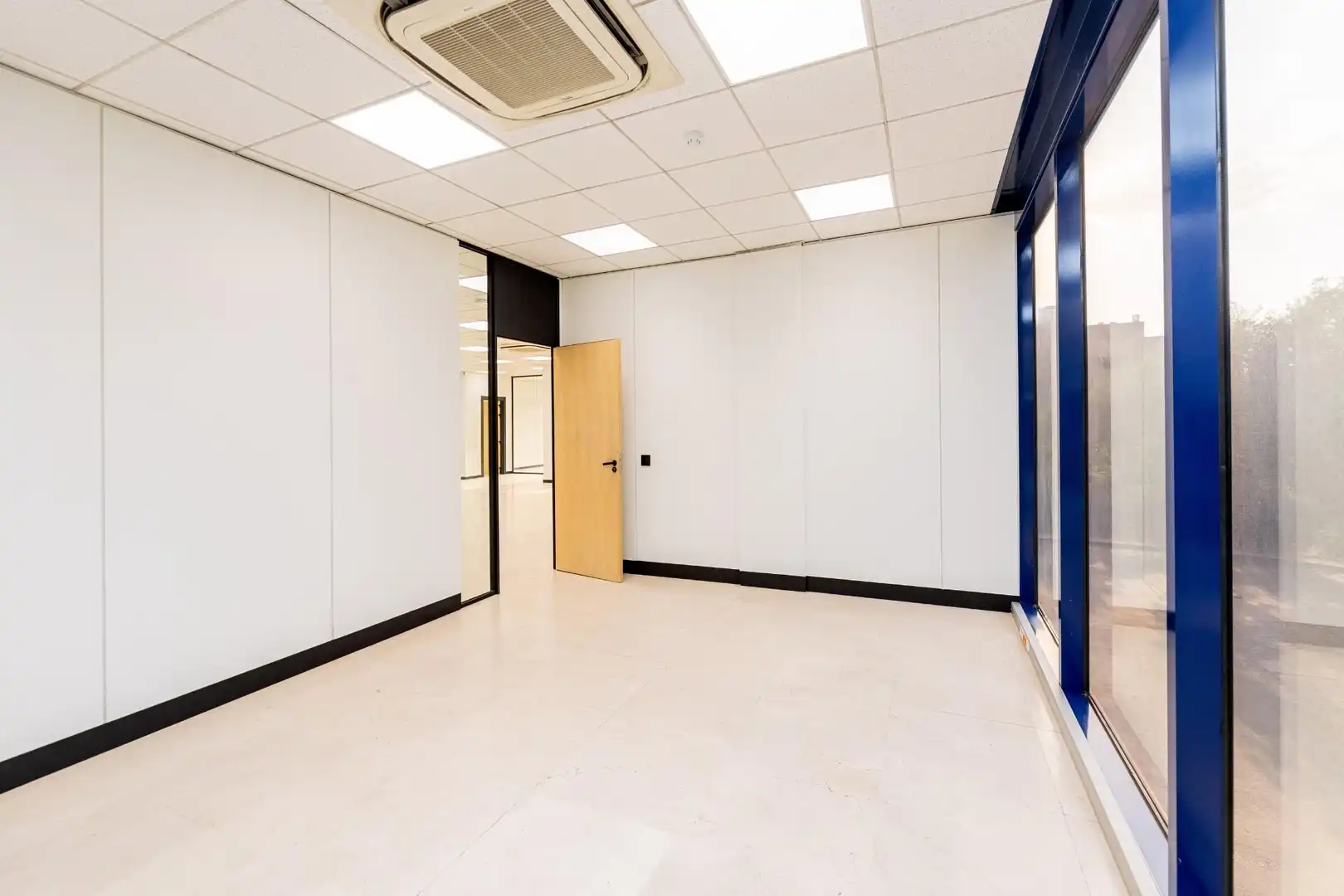 Büro zum Verkauf in Pozuelo de Alarcón mit Klimaanlage und Heizung