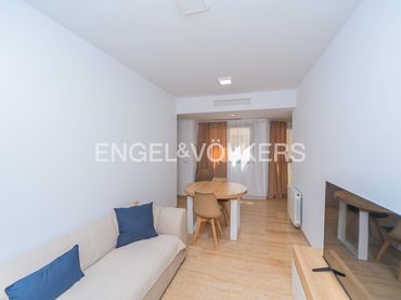 Flat with lift to rent in Avenida de la Constitución 8