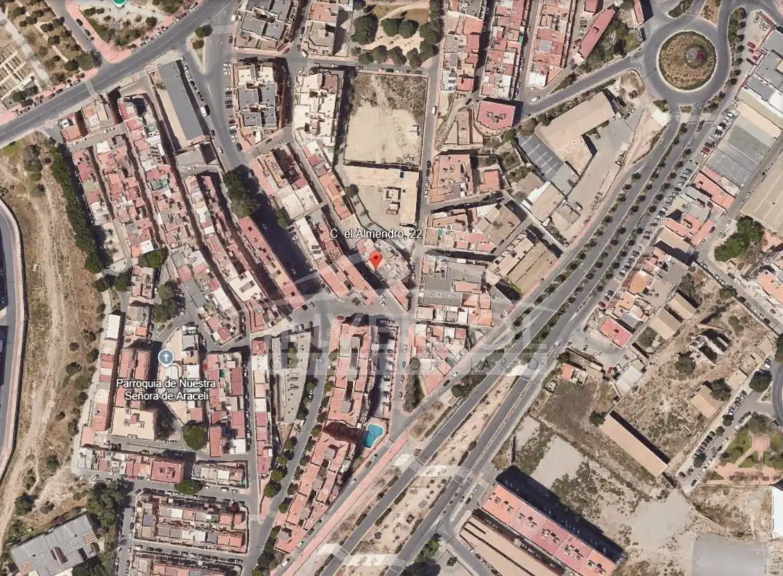 Vista exterior de Casa adosada en venda en Almería amb Terrassa i Balcó