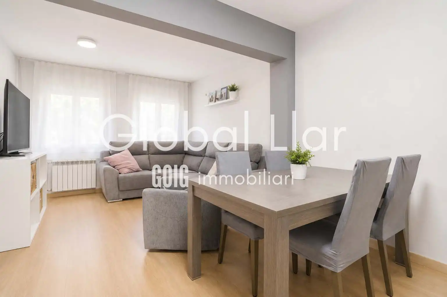 Sala d'estar de Pis en venda en Sabadell amb Aire condicionat, Calefacció i Parquet