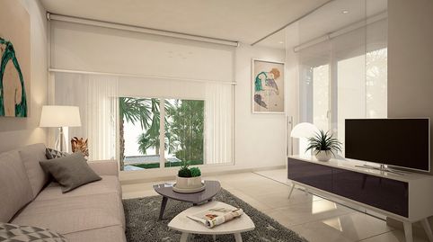 Villa  Semidetached de 3 dormitorios y 2 baños con piscina y jardín en Algorfa, imagen 5