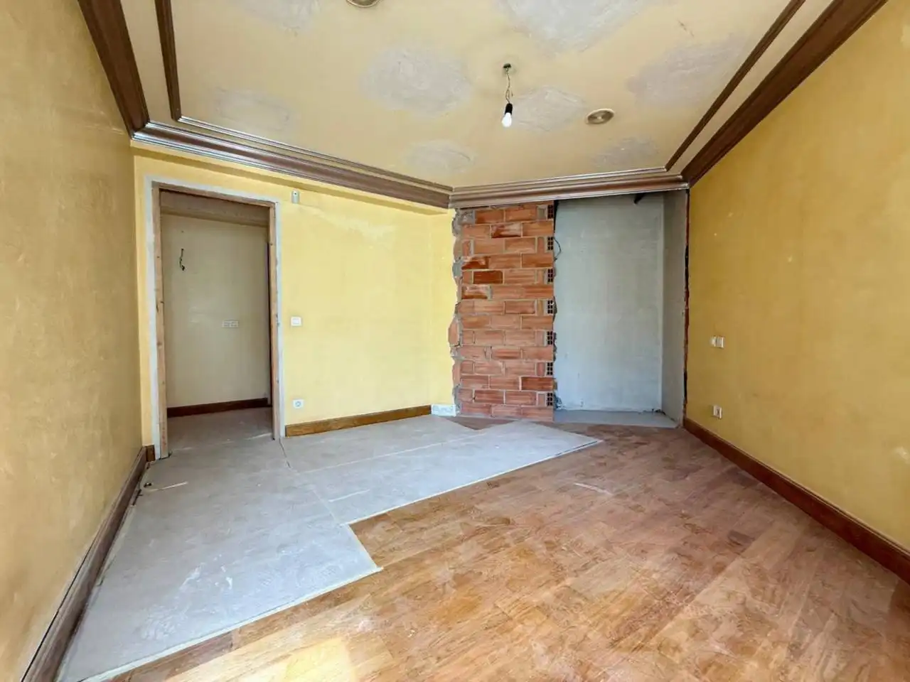 Piso en venta en Burgos con Calefacción, Parquet y Terraza