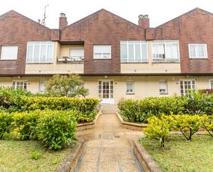 Exterior view of Single-family semi-detached for sale in Vitoria - Gasteiz  with Air Conditioner, Heating and Private garden