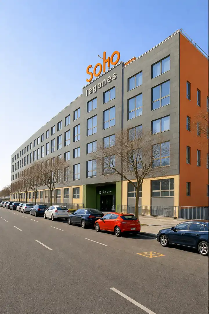 Vista exterior de Dúplex en venta en Leganés con Trastero y Amueblado
