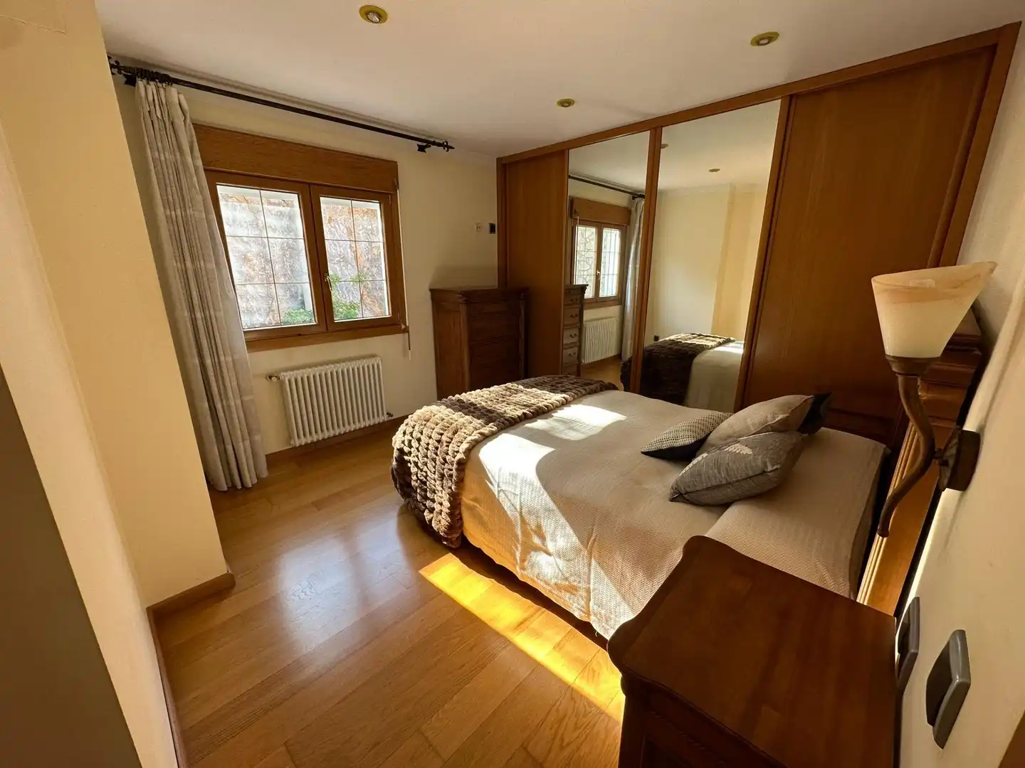 Dormitori de Casa o xalet en venda en Benicasim / Benicàssim amb Aire condicionat, Jardí privat i Terrassa