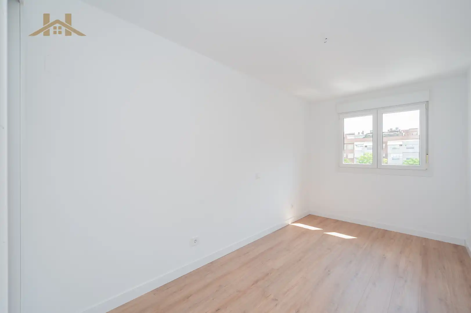 Schlafzimmer von Wohnung zum Verkauf in Pozuelo de Alarcón mit Klimaanlage, Heizung und Terrasse