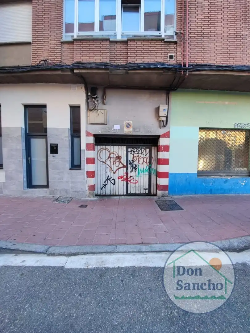 Vista exterior de Garatge de lloguer en Valladolid