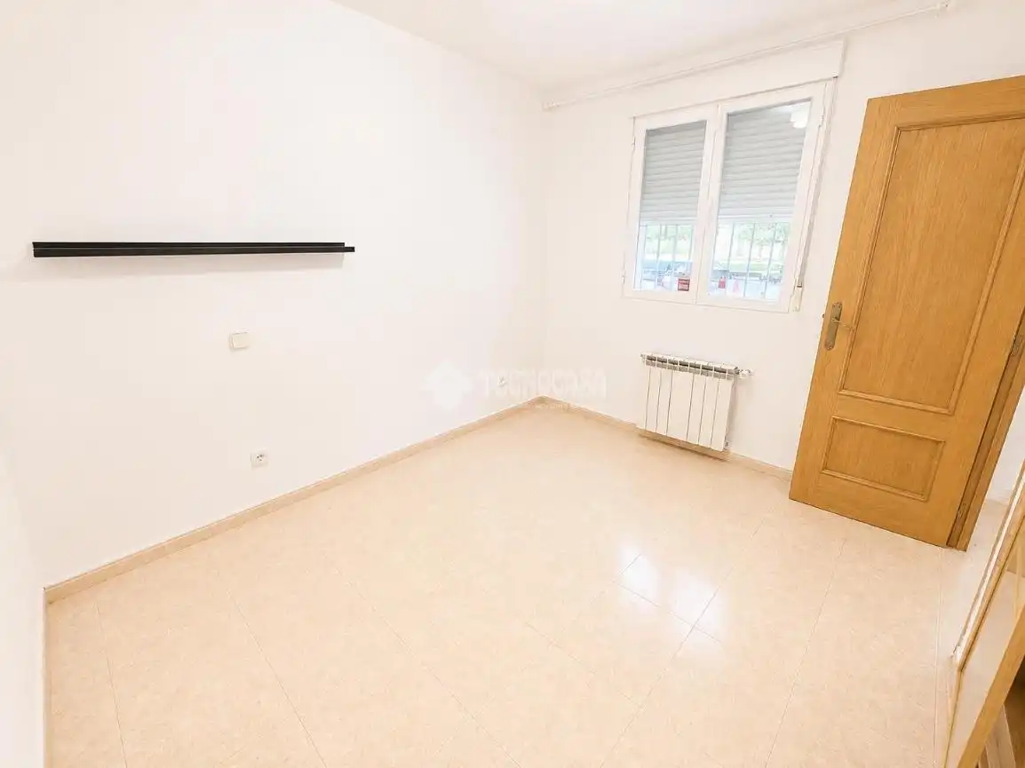 Habitación de Piso en venta en Madrid con Calefacción