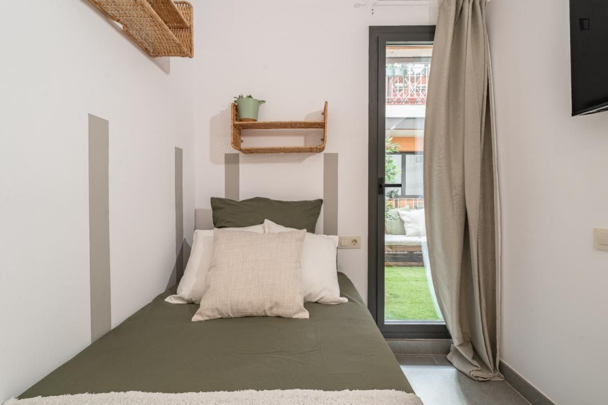 Apartament per a compartir a Sants-Badal