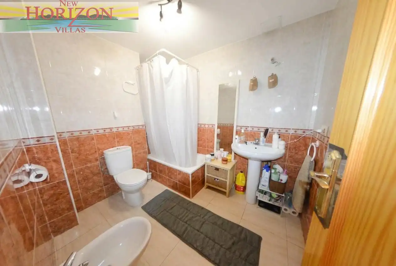 Bathroom of Flat for sale in Cuevas del Almanzora  with Air Conditioner, Terrace and Community pool