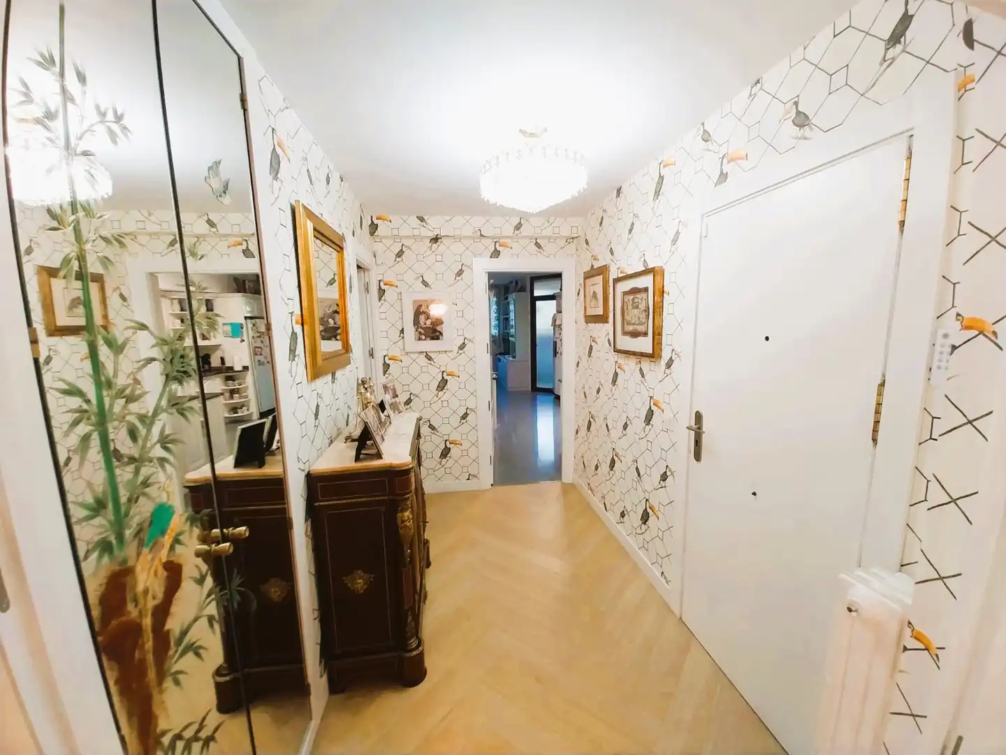 Piso con piscina en venta en Avenida de los Madroños, imagen 3