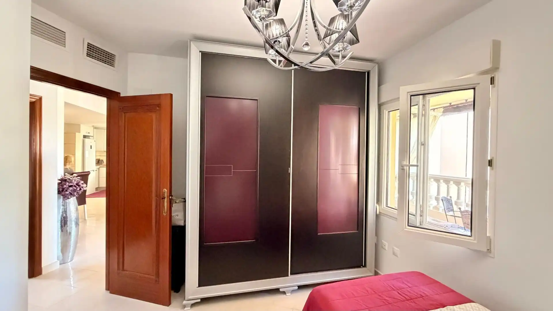 Habitación de Apartamento en venta en Torrevieja con Aire acondicionado, Terraza y Amueblado