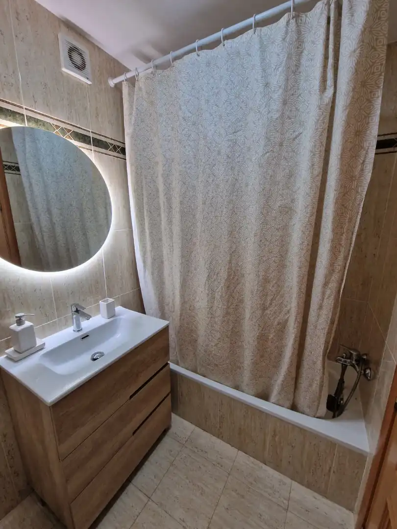 Bathroom of Flat for sale in Fernán-Núñez  with Air Conditioner, Storage room and Furnished