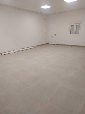 Local comercial en Alquiler en Vall d'Alba