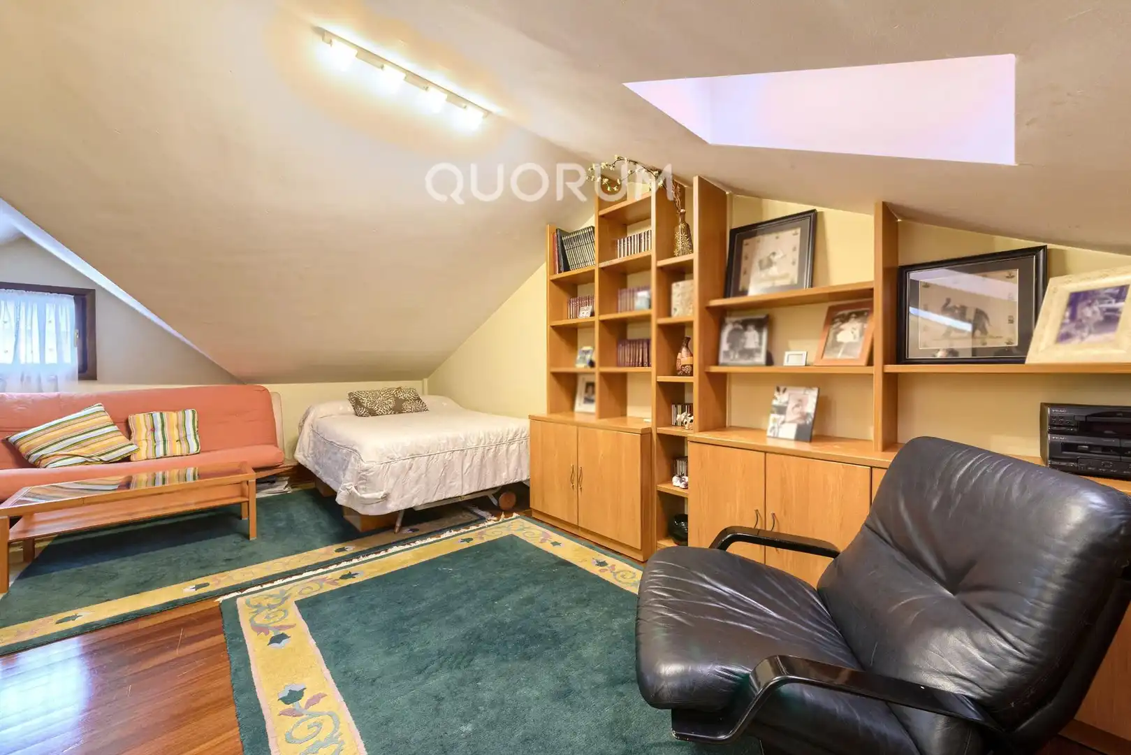 Casa adosada en venta en Basauri  con Calefacción, Jardín privado y Terraza
