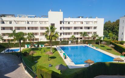 Vista exterior de Pis en venda en Mijas amb Aire condicionat, Terrassa i Piscina