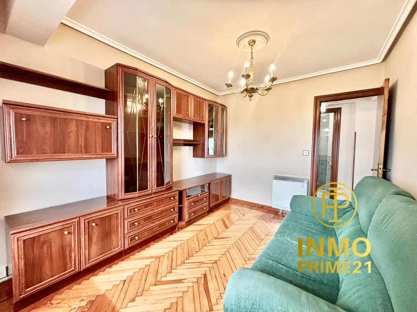 Sala de estar de Piso de alquiler en Santander con Calefacción, Parquet y Amueblado
