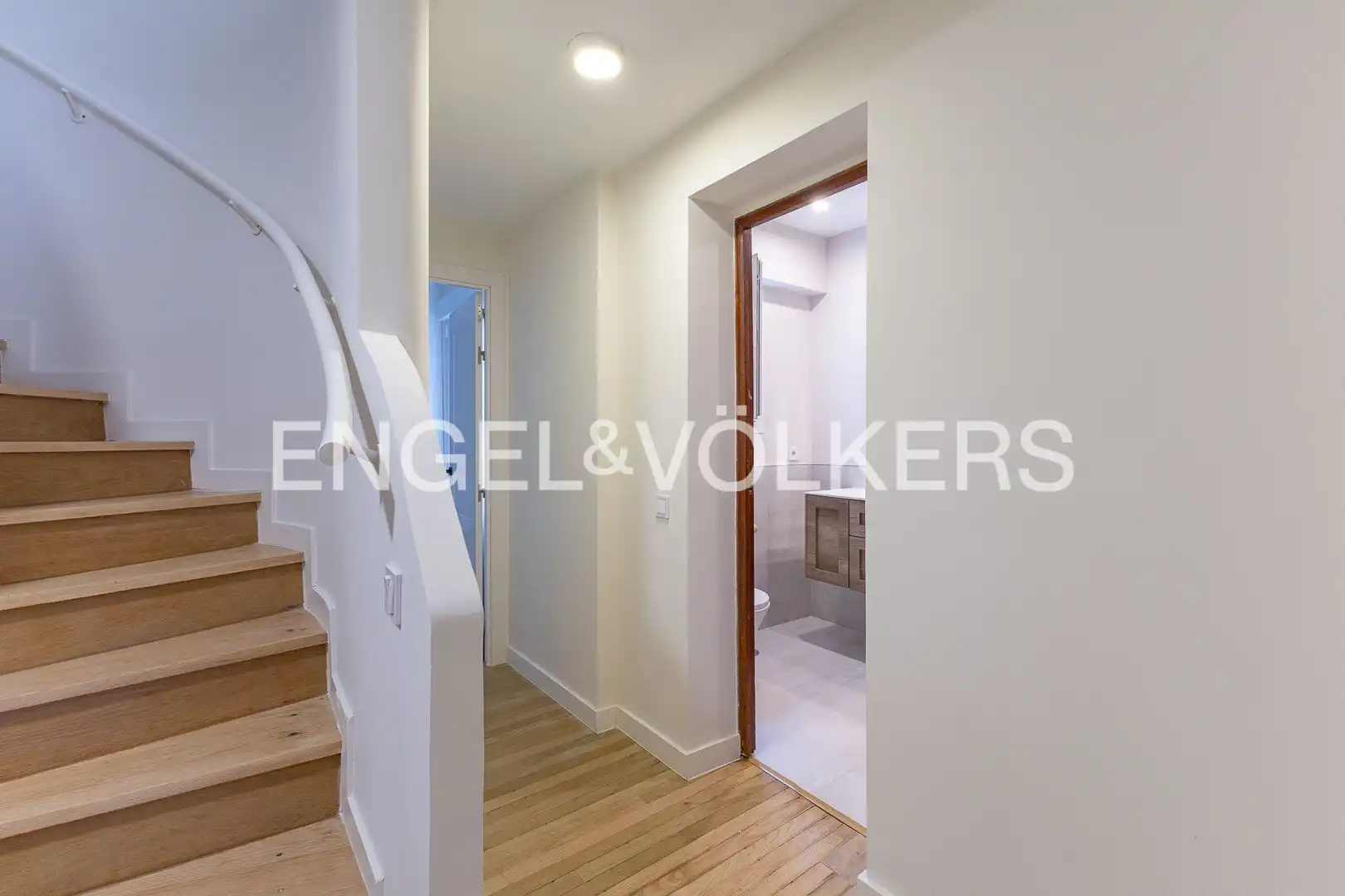 Houses for rent in Madrid  with Air Conditioner, Heating and Private garden