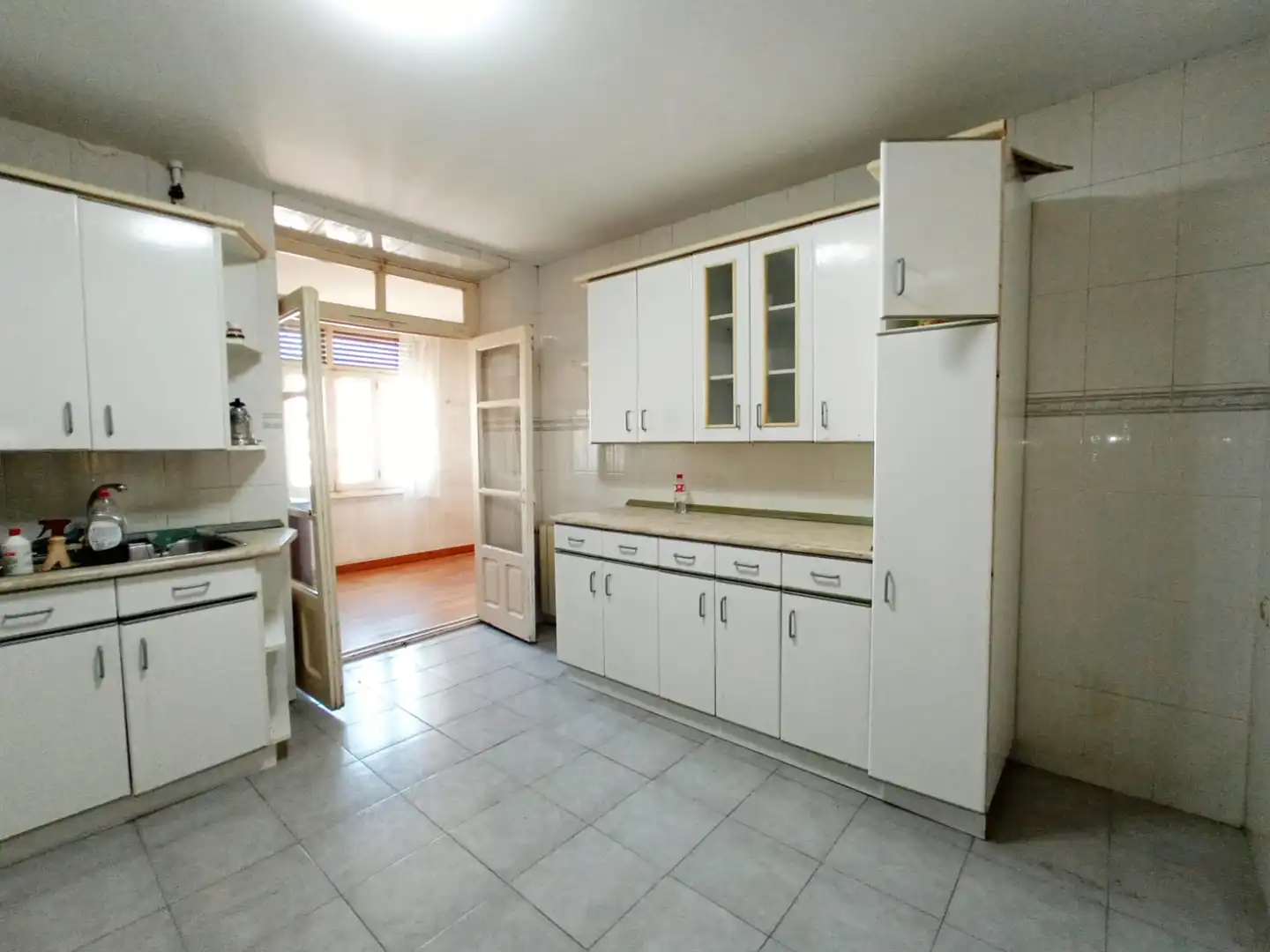 Cocina de Piso en venta en Burgos con Calefacción, Parquet y Balcón