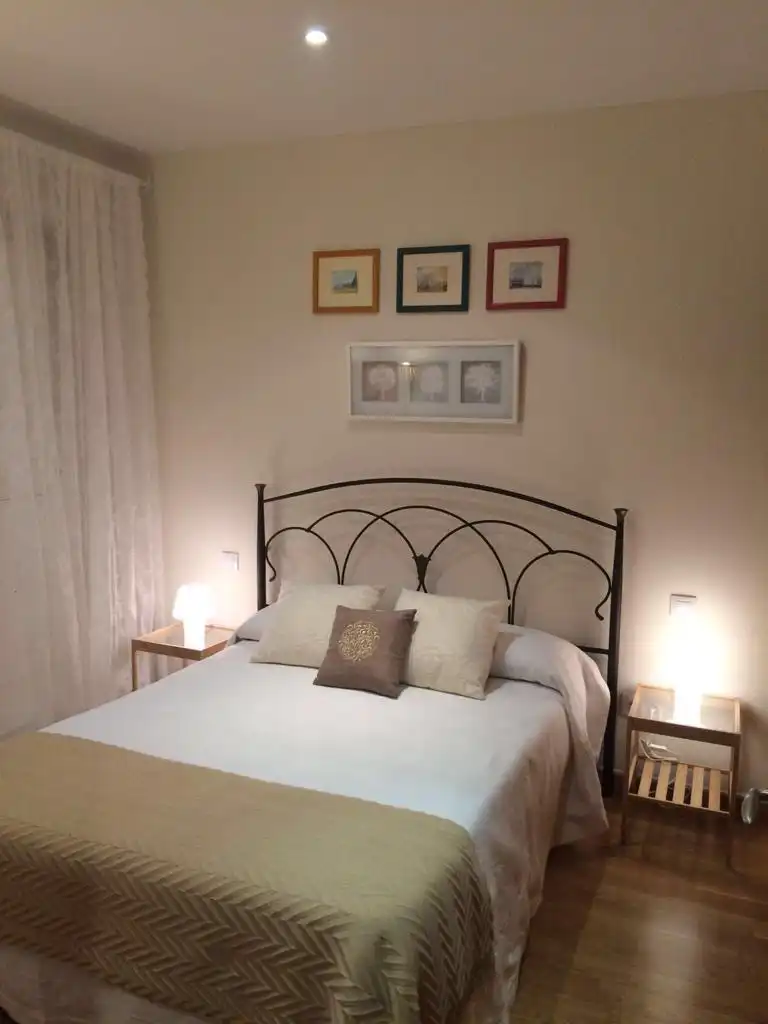 Habitación de Piso de alquiler en Ferrol con Calefacción, Amueblado y Horno