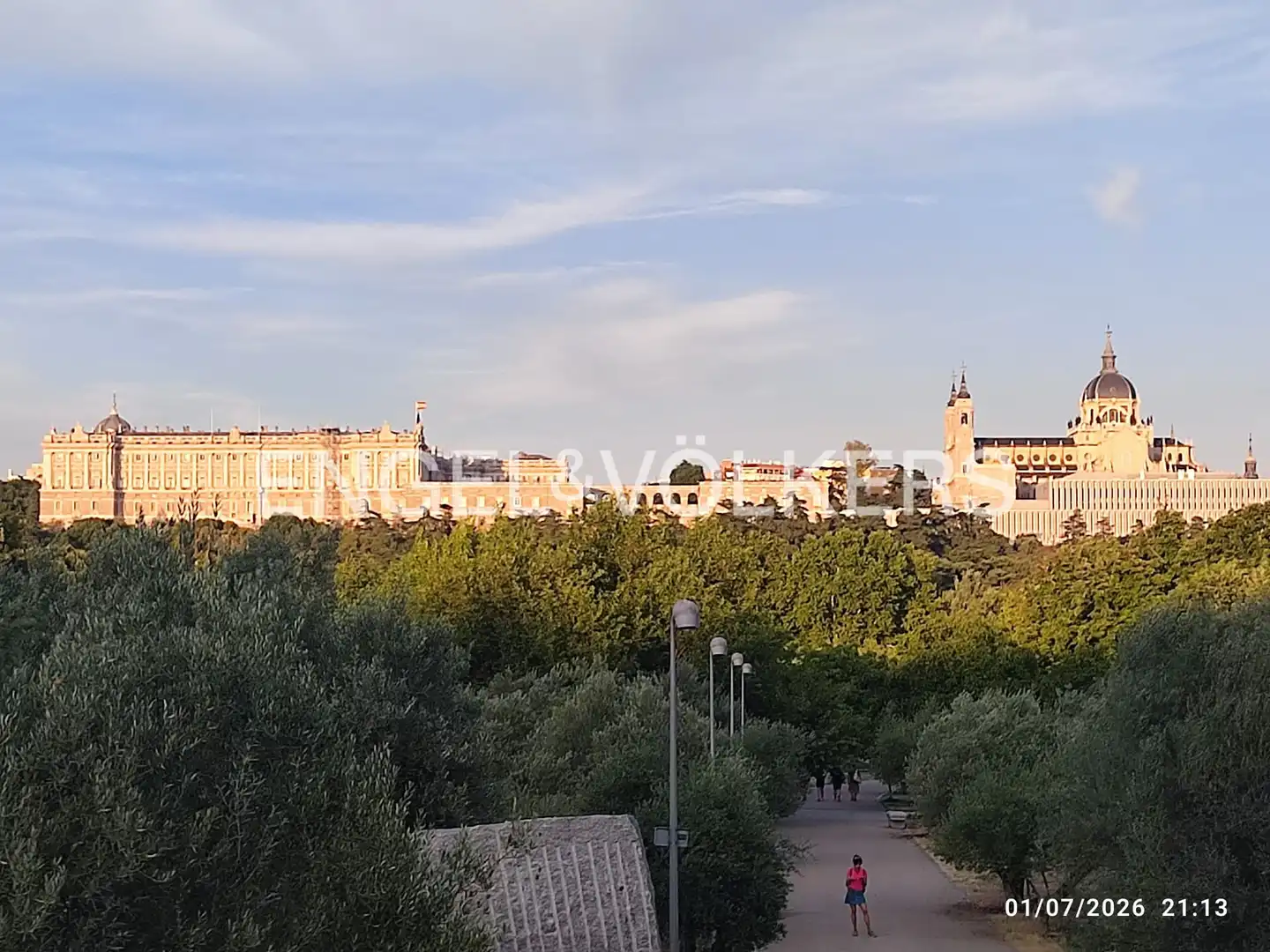 Exterior view of Flat for rent in Madrid  with Air Conditioner, Heating and Furnished