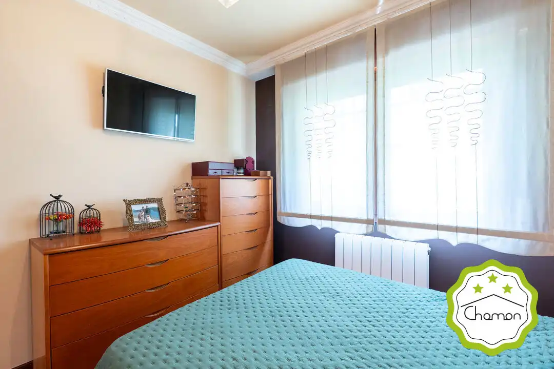Bedroom of Flat for sale in Santurtzi   with Heating and Storage room