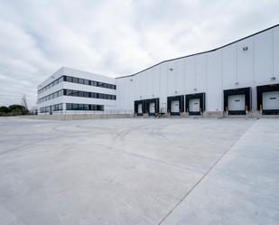 Vista exterior de Nau industrial de lloguer en Leganés