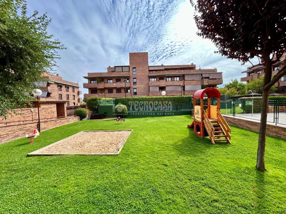 Garden of Flat for sale in Brunete  with Air Conditioner, Heating and Balcony
