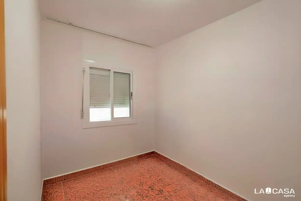 Bedroom of Flat for sale in L'Hospitalet de Llobregat