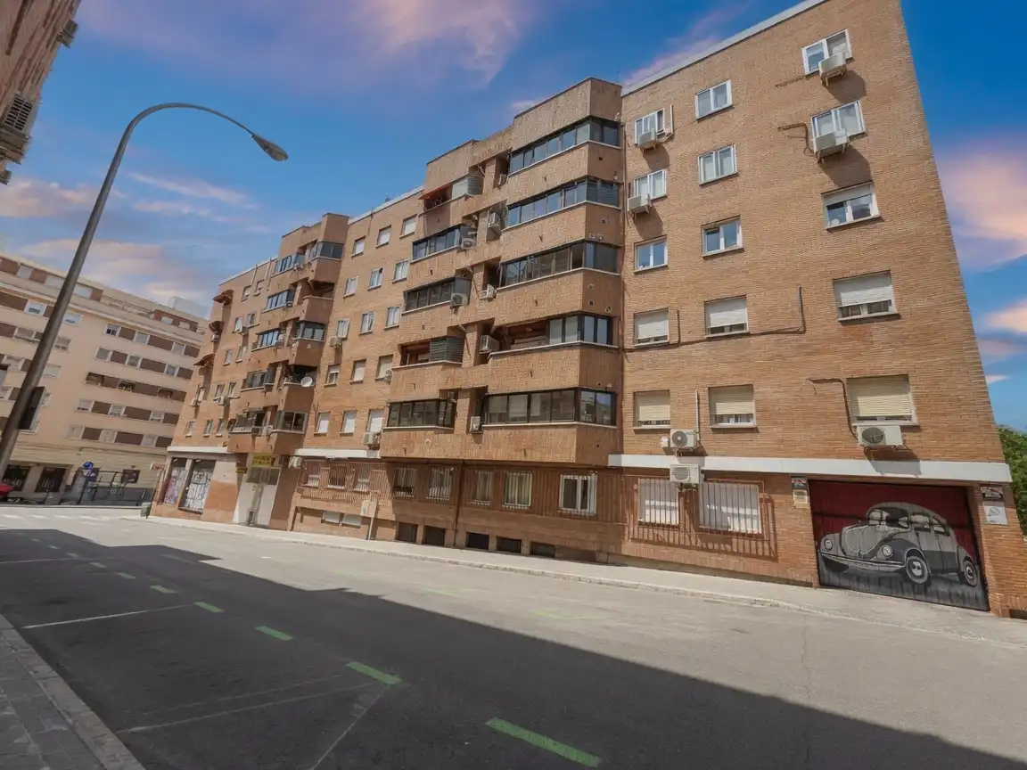 Vista exterior de Pis en venda en Madrid amb Aire condicionat, Calefacció i Parquet