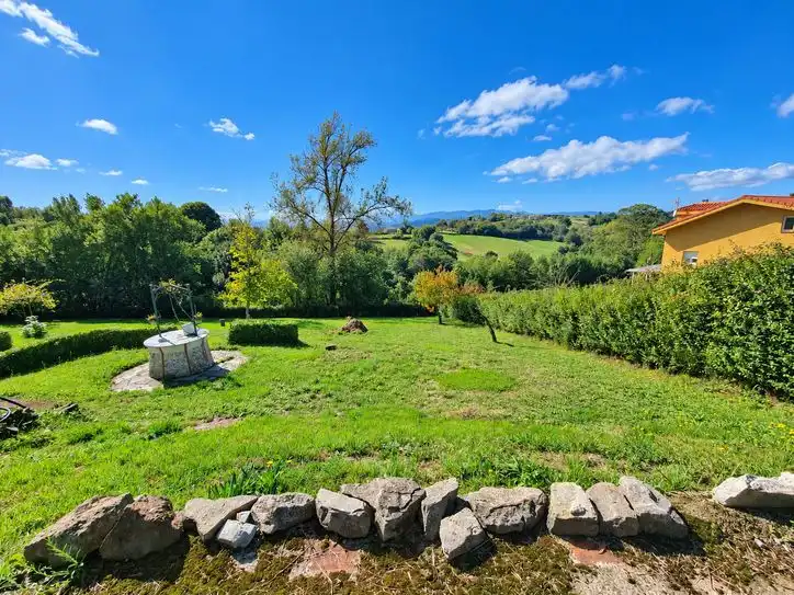 Casa o xalet en venda en La Pola Siero