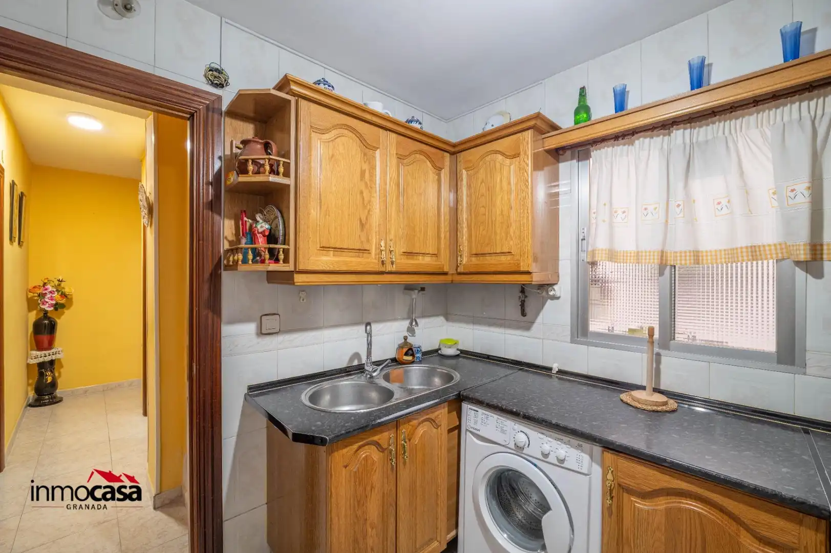 Küche von Wohnung zum Verkauf in Granada mit Klimaanlage und Möbliert
