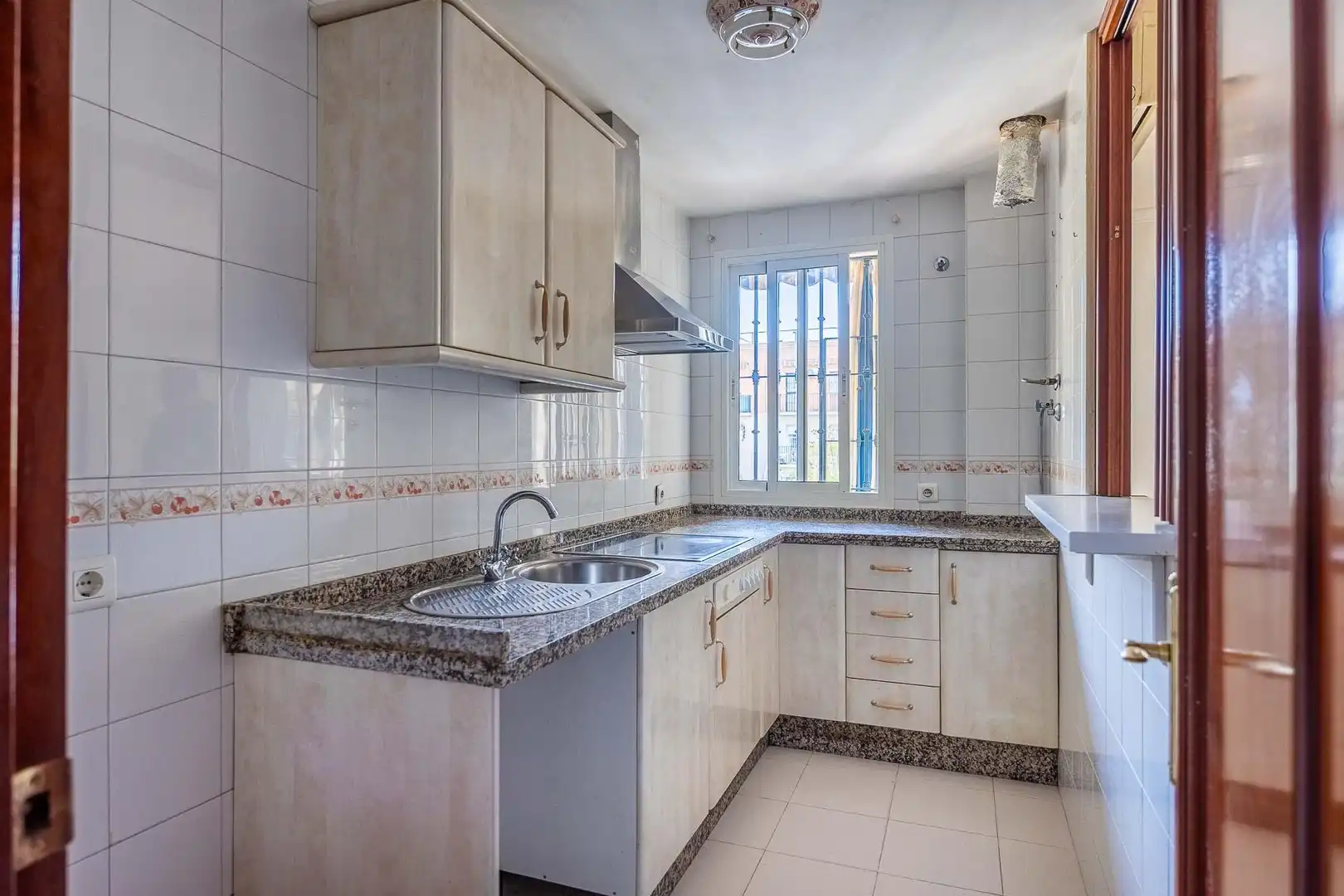 Cocina de Piso en venta en Camas con Balcón