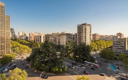 Exterior view of Flat for sale in  Madrid Capital  with Terrace