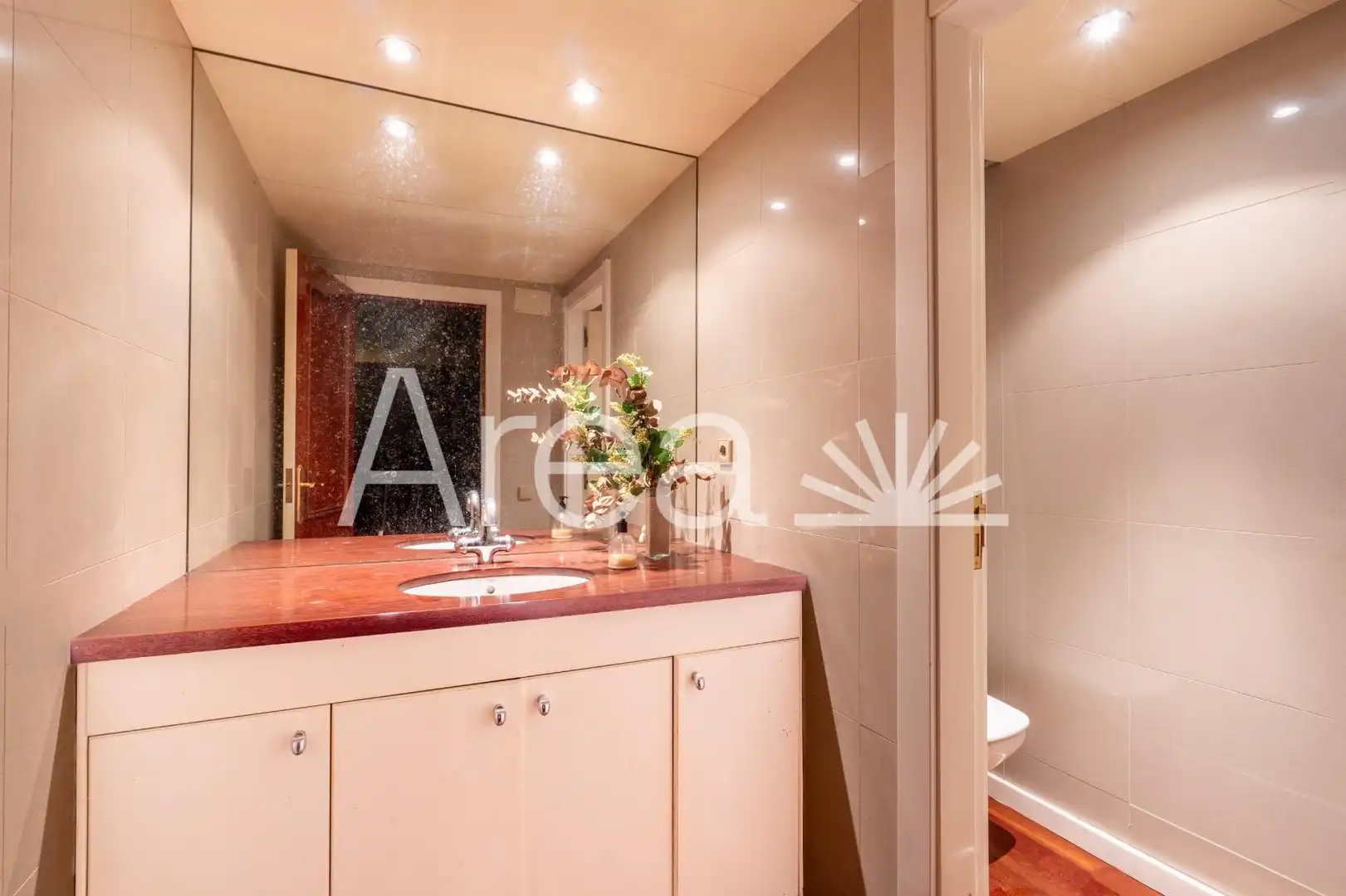 Bathroom of Houses for sale in Rocaferrera