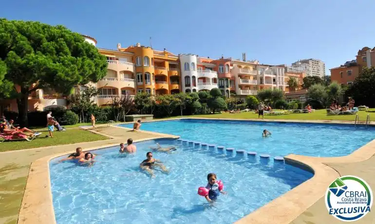 Apartment with pool for sale in Muga - Gran Reserva - Badia, imagen 3