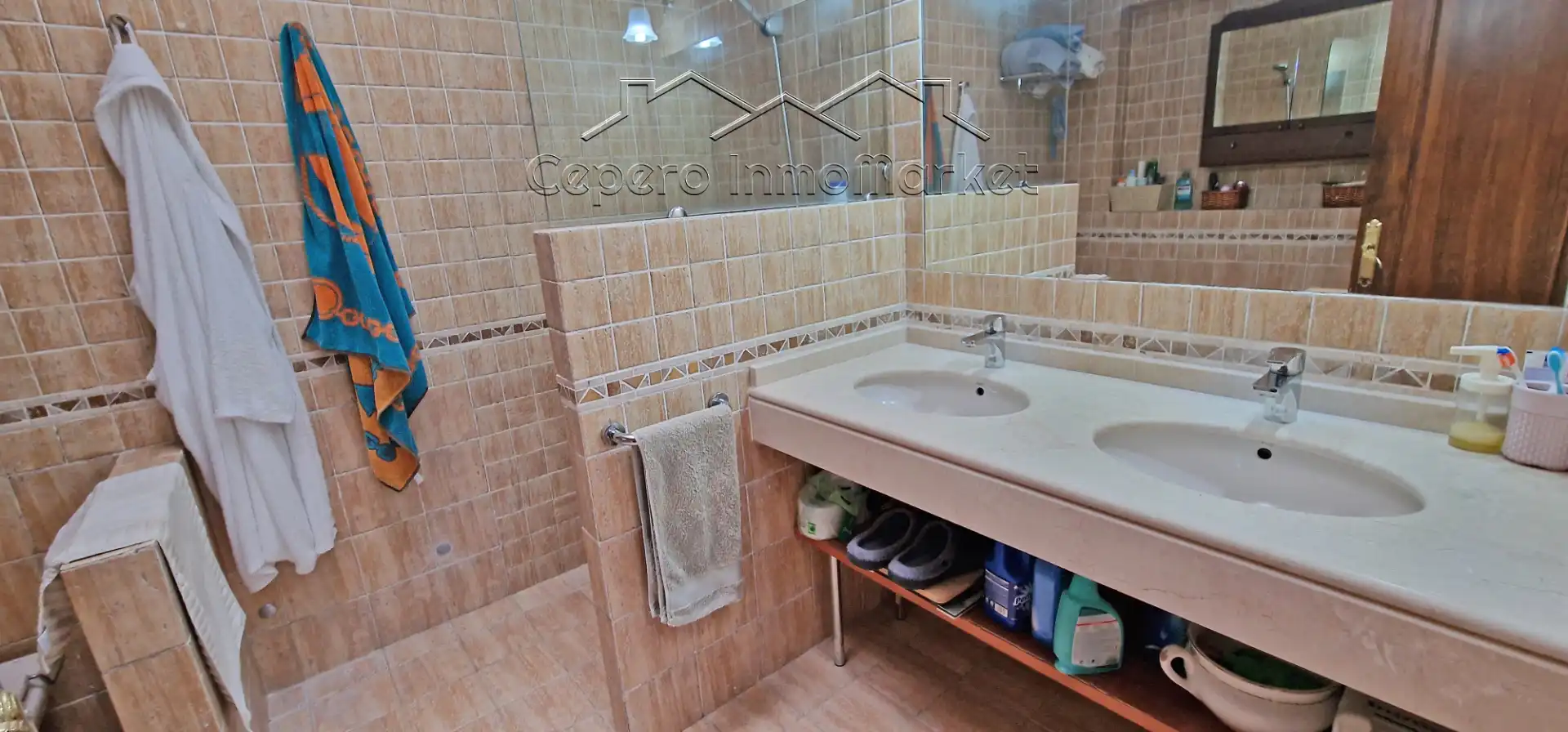 Bany de Casa o xalet en venda en El Puerto de Santa María amb Aire condicionat, Jardí privat i Piscina