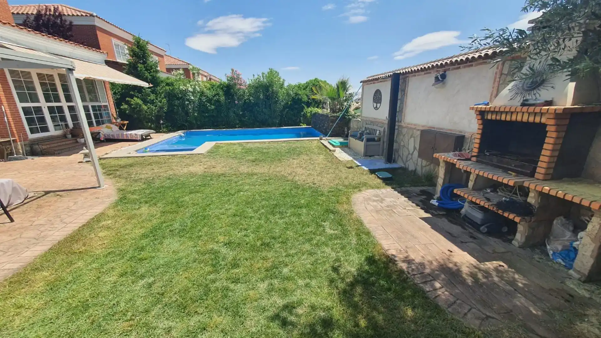 Piscina de Casa o chalet en venta en Barcience con Aire acondicionado, Jardín privado y Parquet