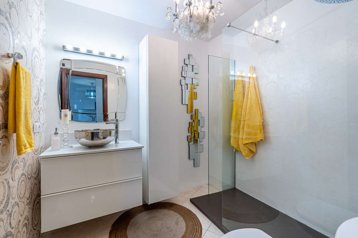 Baño de Piso en venta en Arrecife con Terraza y Trastero