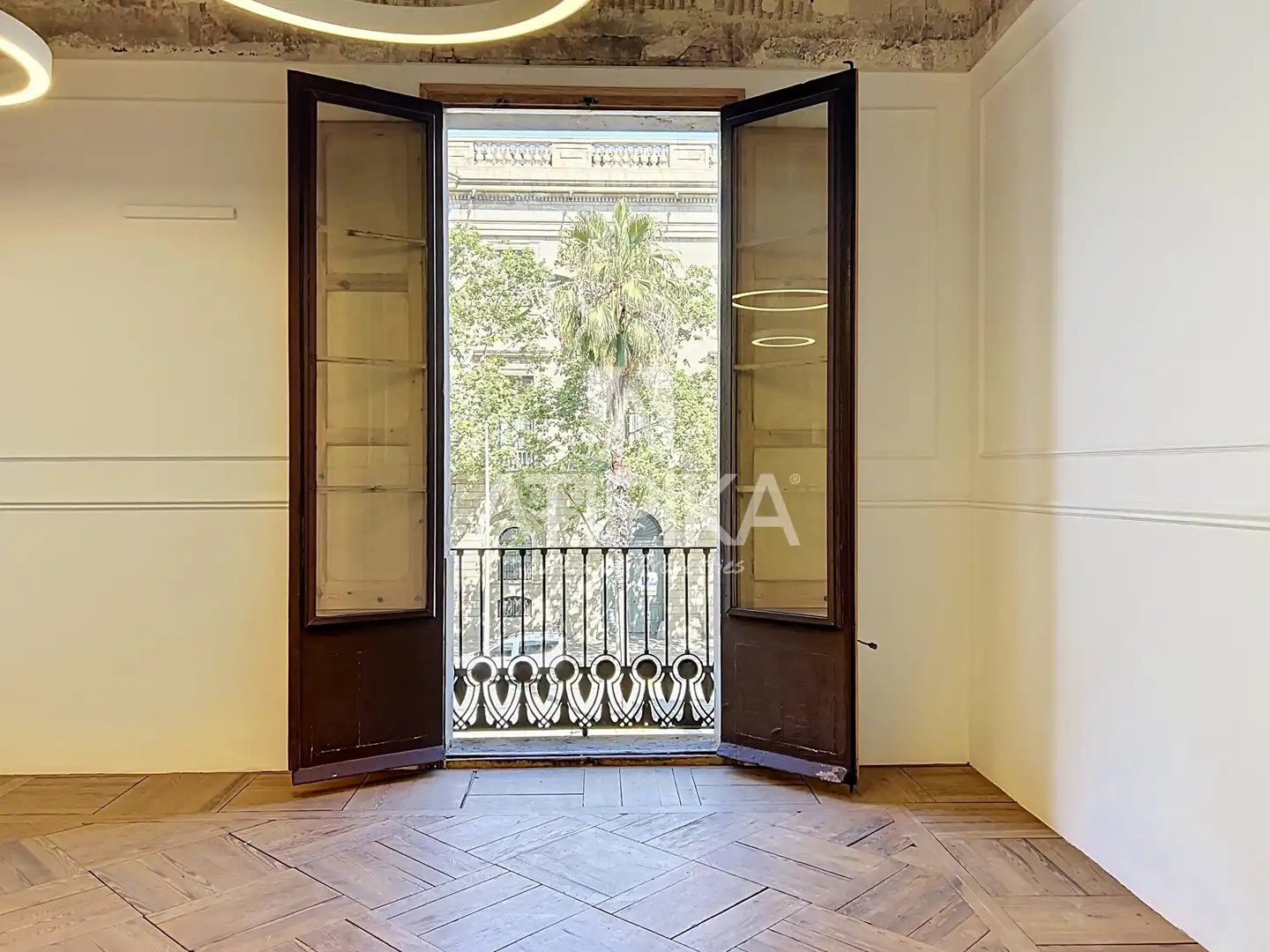Habitación de Oficina de alquiler en Barcelona con Aire acondicionado