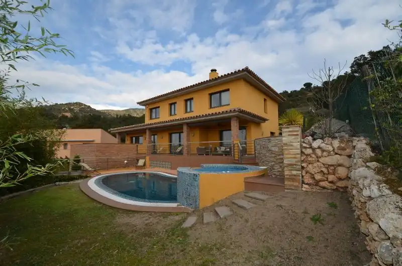 Casa con piscina en venta en Palau-saverdera, imagen 6
