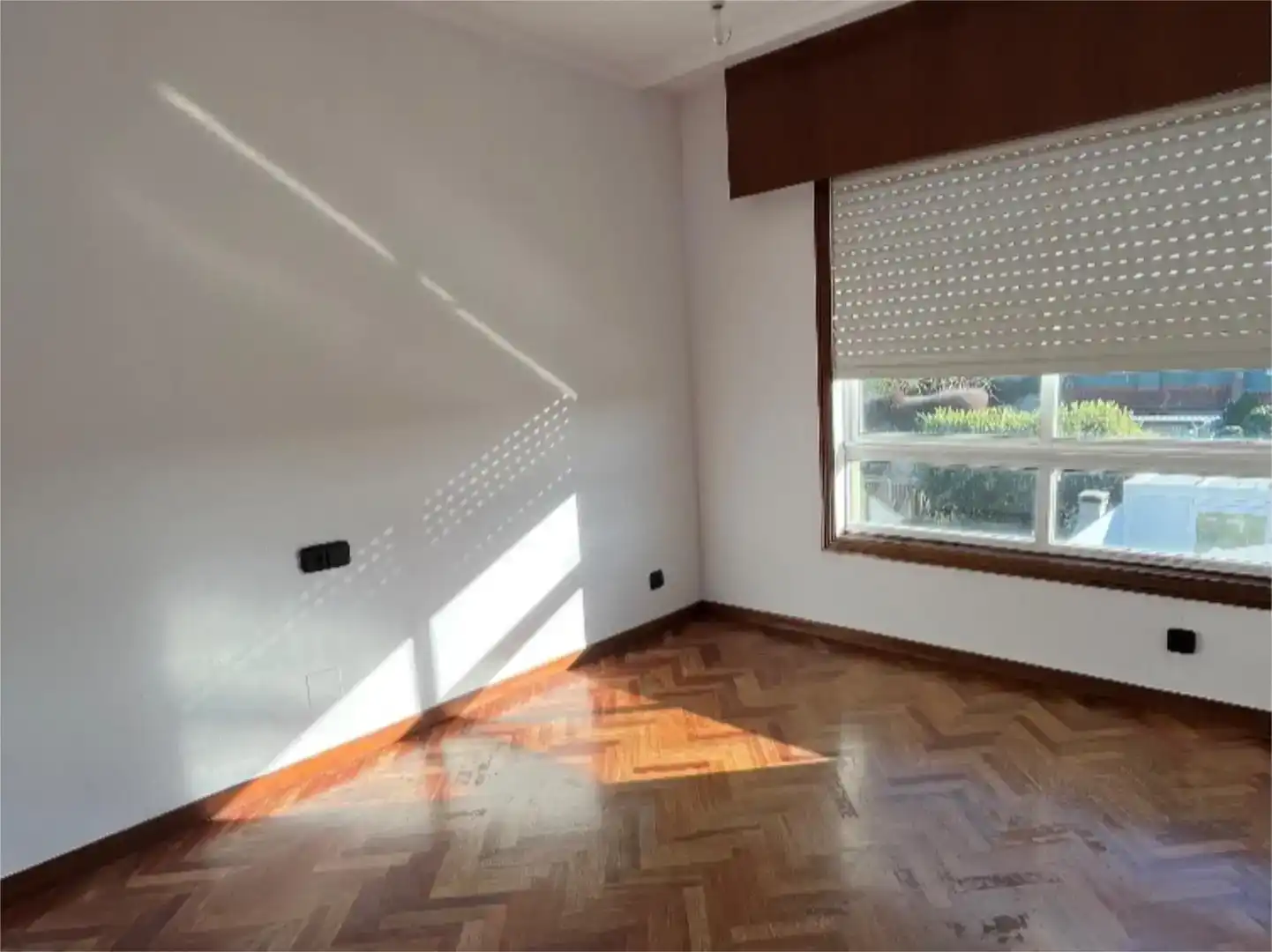 Dormitori de Casa o xalet en venda en Oleiros amb Piscina