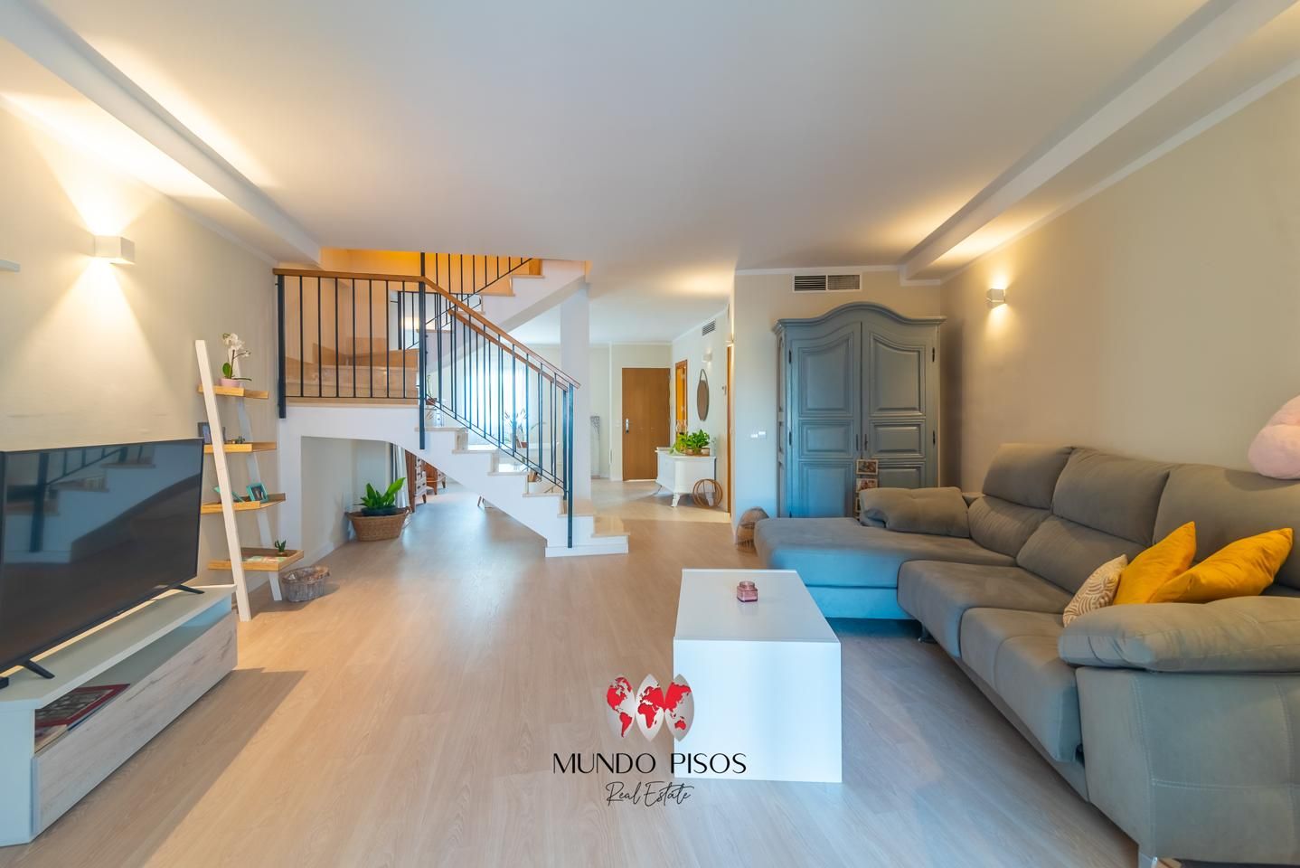 Sala de estar de Casa adosada en venta en Calvià con Aire acondicionado y Terraza