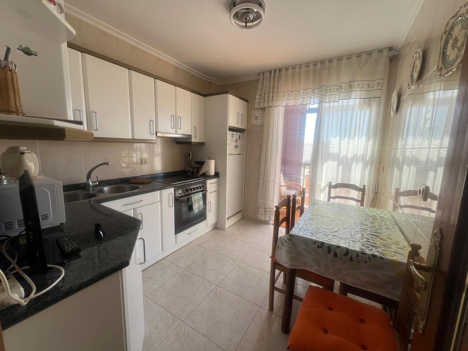 Cocina de Piso en venta en Burgos Capital con Calefacción, Parquet y Terraza