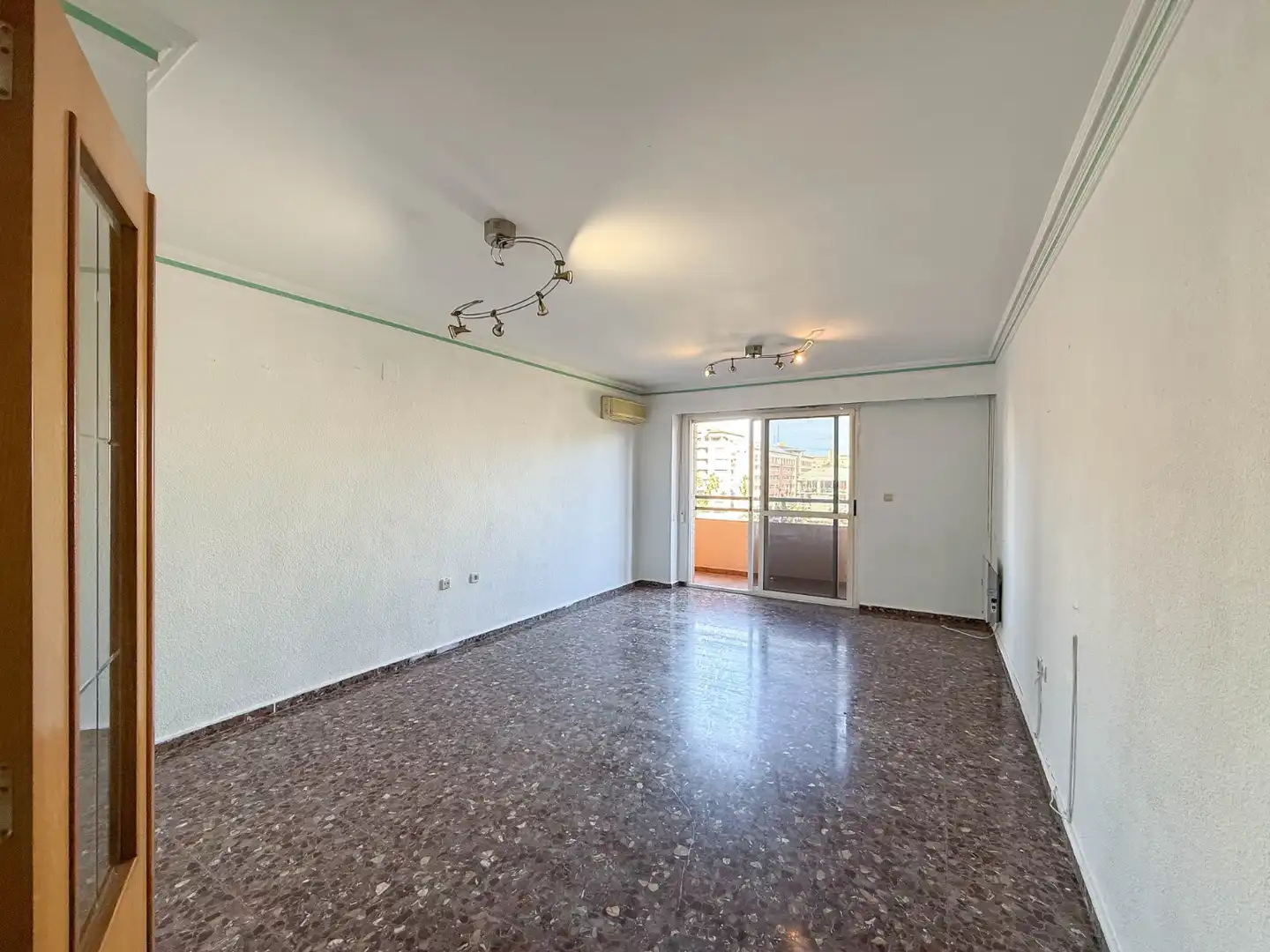 Sala d'estar de Pis en venda en Valencia