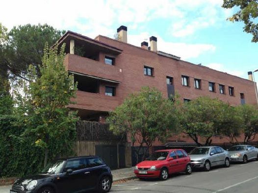 Vista exterior de Pis en venda en Sant Cugat del Vallès
