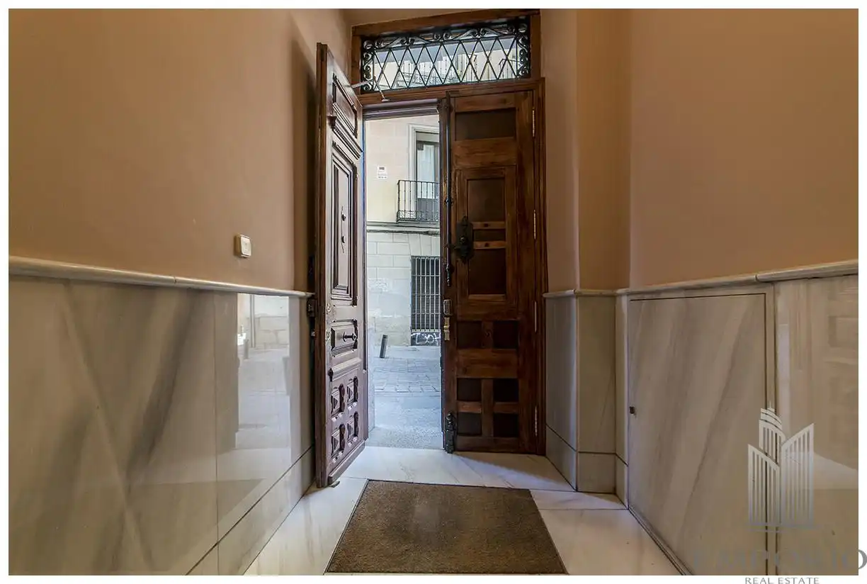 Flat for rent in Del Espejo, Palacio